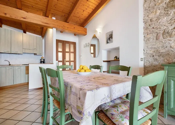 Apartamento Rustico Spagnol 4 *
